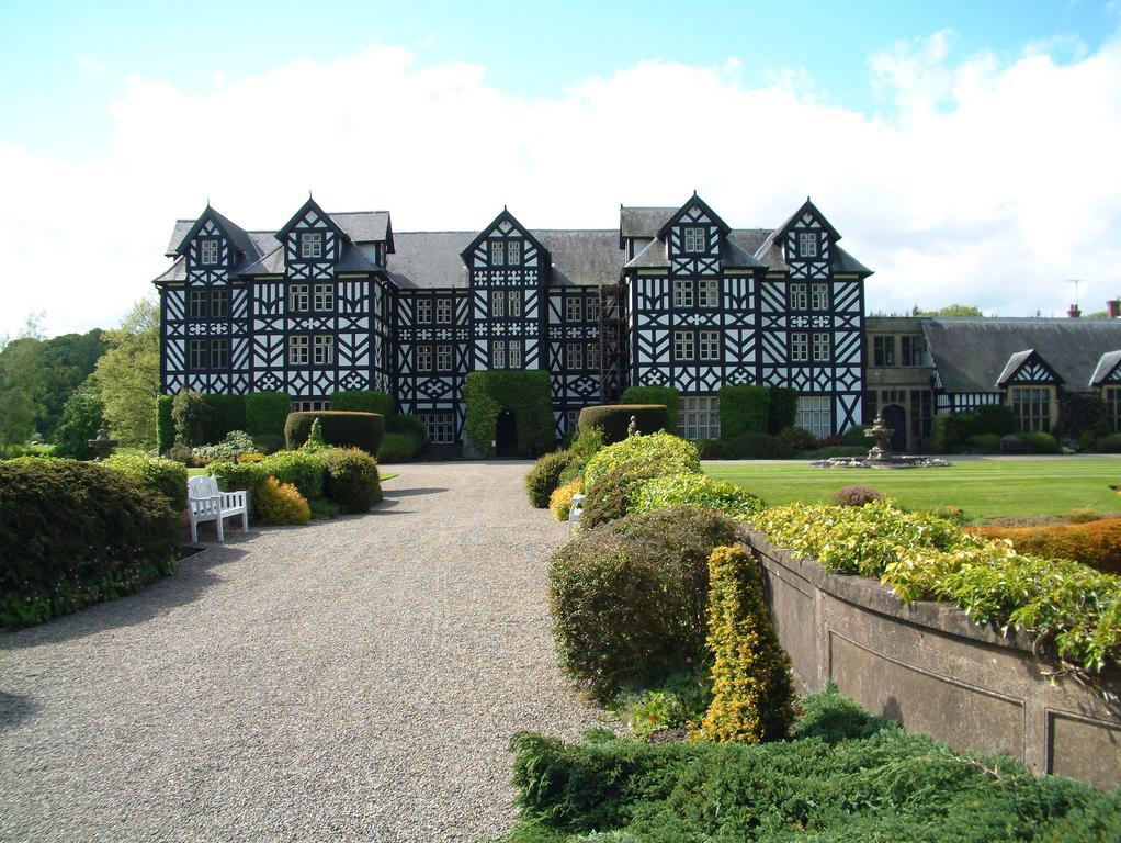 Tregynon Gregynog Hallゲストハウス エクステリア 写真